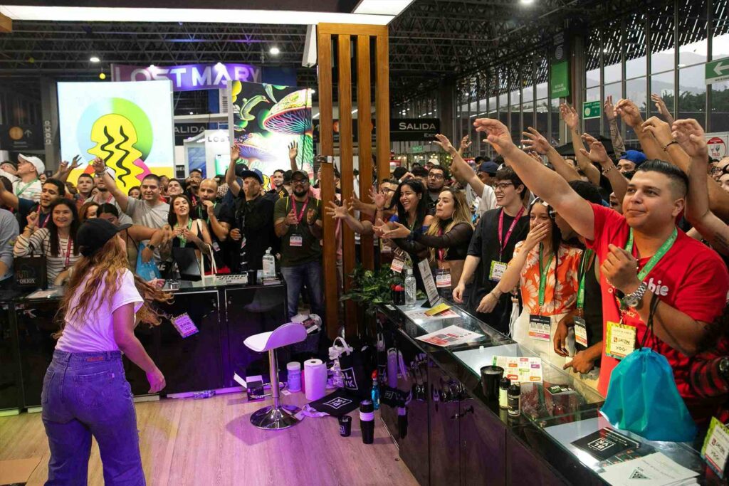 How Can You Safely Disassemble a Geek Bar Vape？ What Are the Steps Involved in the Process？